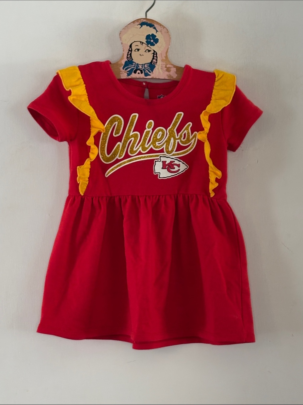 NFL Kansas City Chiefs red short sleeve ruffle dress glitter graphic Size 2T